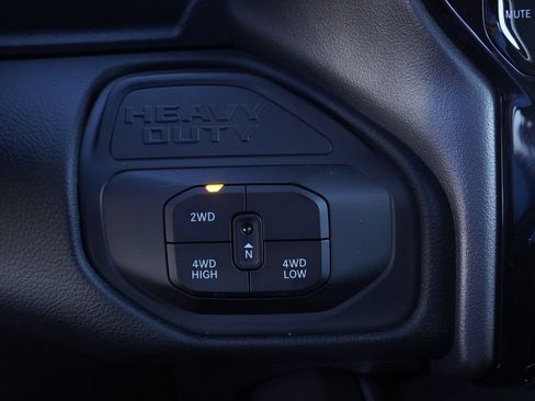 New 2026 RAM 2500 Laramie w/ Night Edition AWD/4WD image 19
