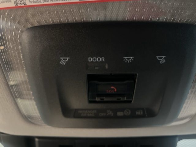 New 2026 Toyota Prius Plug-In Hybrid FWD image 22