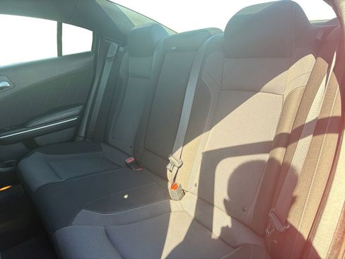 Used 2022 Dodge Charger SXT RWD image 16