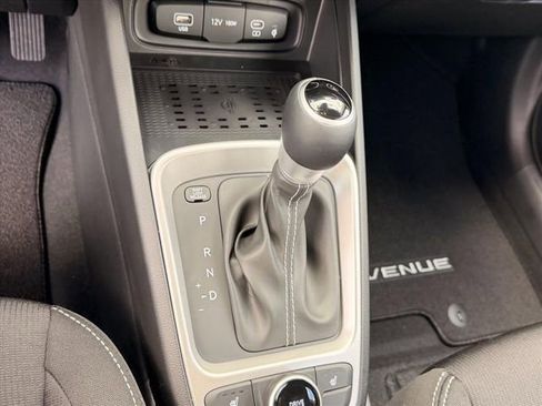 New 2026 Hyundai Venue SEL FWD image 28