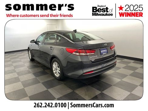 Used 2018 Kia Optima LX FWD image 3