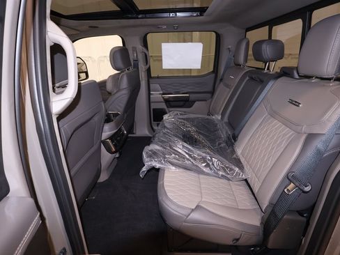 New 2026 Ford F250 Platinum w/ Platinum Plus Package AWD/4WD image 14
