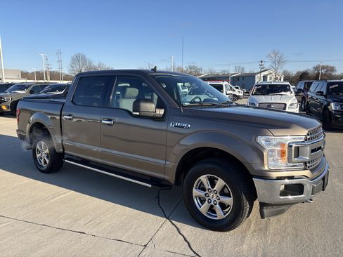 Used 2018 Ford F150 XLT w/ Equipment Group 302A Luxury image 3