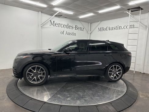 Used 2022 Land Rover Range Rover Velar R-Dynamic S image 4