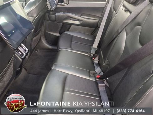Certified 2025 Kia Sorento S w/ Panoramic Sunroof Package image 28