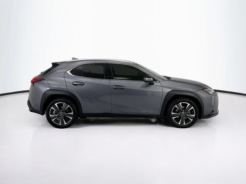 Used 2019 Lexus UX 200 FWD image 4