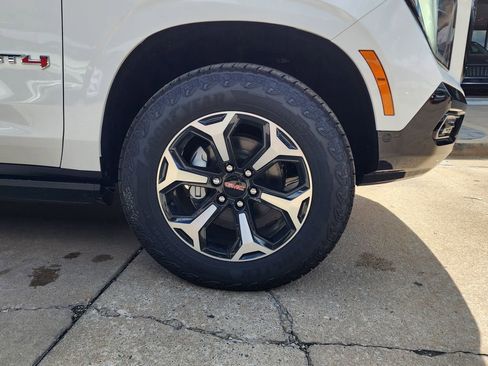 New 2026 GMC Yukon XL AT4 w/ AT4 Premium Plus Package AWD/4WD image 61