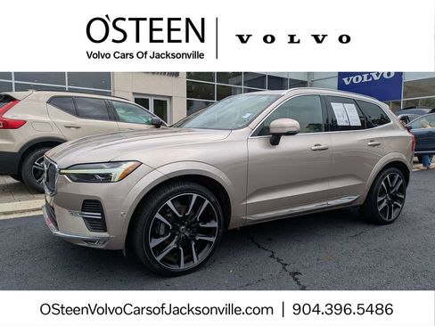 Used 2023 Volvo XC60 B5 Ultimate image 1