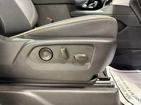 Certified 2022 GMC Yukon XL SLT w/ SLT Premium Package image 30