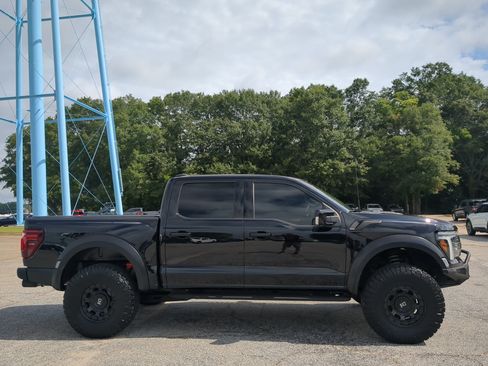 Used 2024 Ford F150 Raptor AWD/4WD image 2