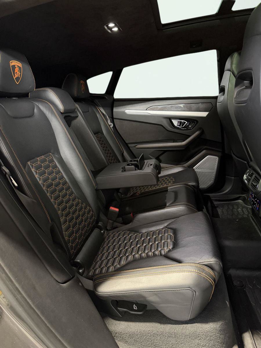 Used 2021 Lamborghini Urus AWD/4WD image 12