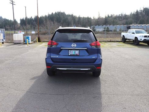 Used 2017 Nissan Rogue S w/ S Appearance Package image 6