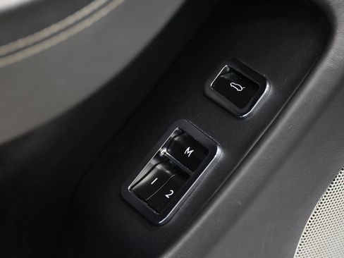 Used 2020 Bentley Flying Spur W12 image 14