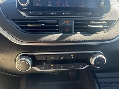 Used 2020 Nissan Altima 2.5 S FWD image 18