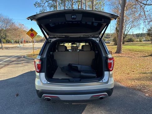 Used 2017 Ford Explorer Limited w/ Equipment Group 301A image 19