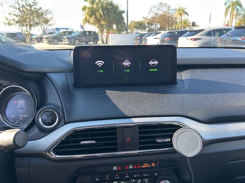 Used 2023 MAZDA CX-9 Touring image 21