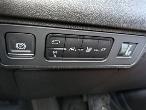 New 2025 GMC Hummer EV 2X w/ Extreme Off-Road Package image 17