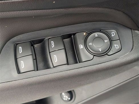 Used 2019 Chevrolet Equinox LT image 12