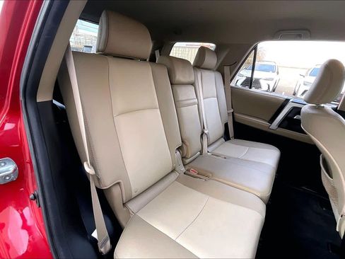 Used 2019 Toyota 4Runner SR5 Premium image 19