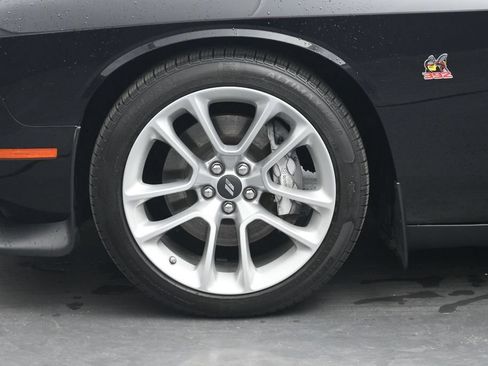 Used 2022 Dodge Challenger R/T Scat Pack RWD image 32