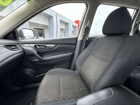 Used 2019 Nissan Rogue S FWD image 30
