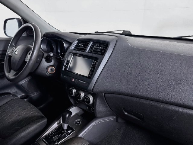 Used 2024 Mitsubishi Outlander Sport LE AWD/4WD image 26