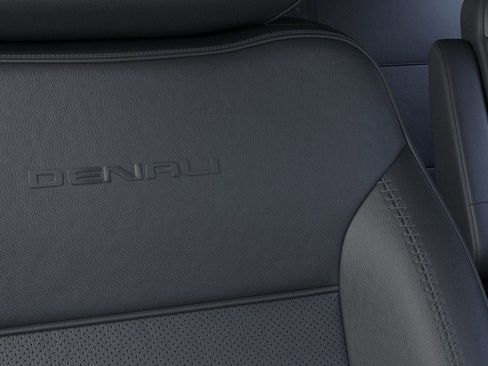 New 2026 GMC Yukon Denali w/ Sun & Power Step Package image 21