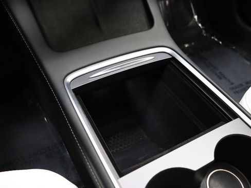 Used 2022 Tesla Model 3 image 45