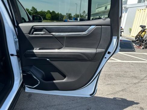 New 2026 GMC Acadia Elevation AWD/4WD image 13