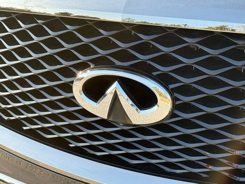 Used 2023 INFINITI QX80 Premium Select w/ Cargo Package image 12