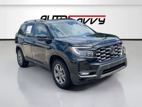Used 2025 Honda Passport TrailSport image 1