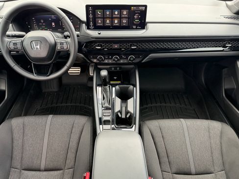Used 2025 Honda Accord Sport image 10
