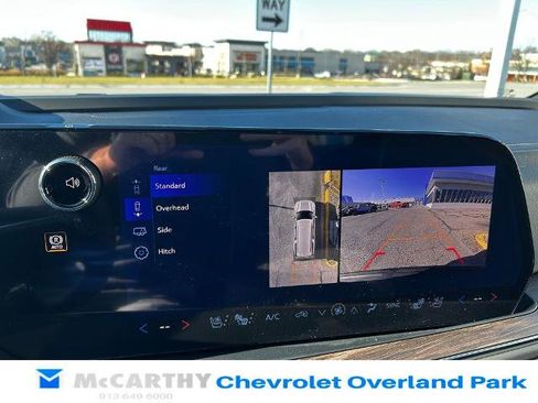 New 2026 Chevrolet Suburban Premier image 13