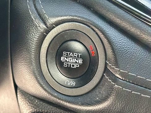 Used 2022 Dodge Durango GT AWD/4WD image 39