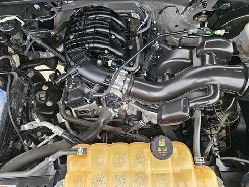 Used 2017 Ford F150 XLT image 19