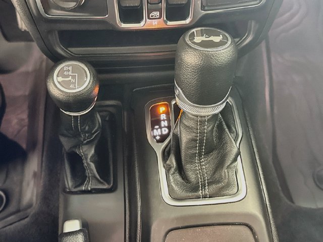 Used 2024 Jeep Wrangler Unlimited Sport AWD/4WD image 19