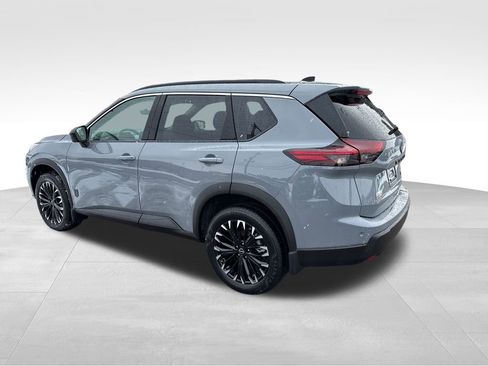 New 2026 Nissan Rogue Dark Armor image 4
