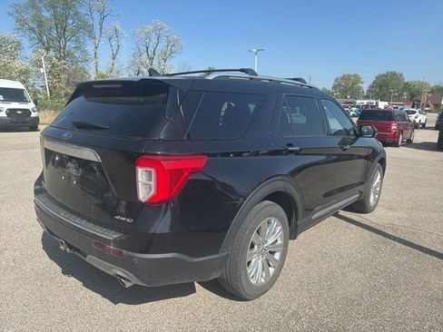 Used 2022 Ford Explorer Limited w/ Equipment Group 301A AWD/4WD image 5