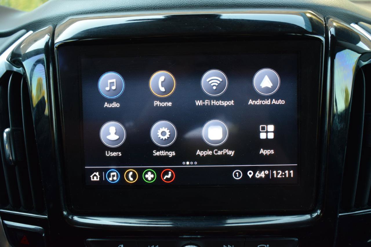 Used 2020 Chevrolet Traverse LT FWD image 26