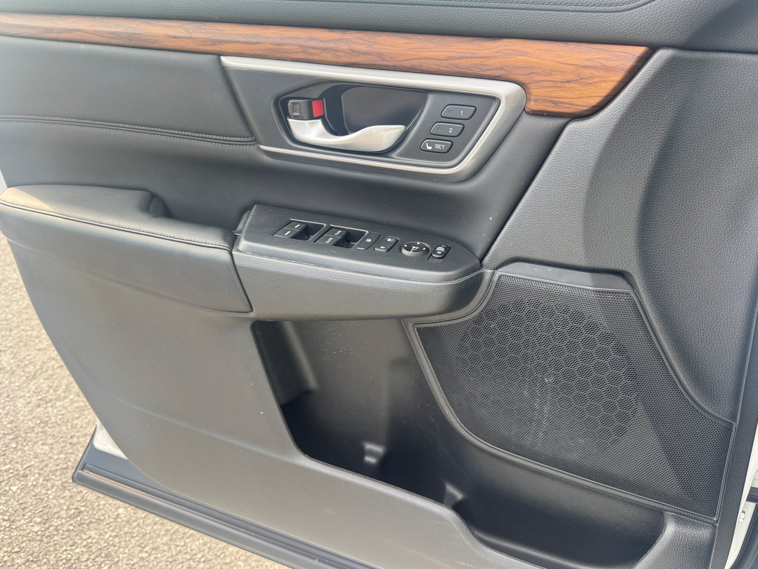 Used 2021 Honda CR-V EX-L image 12
