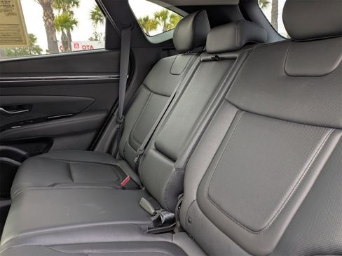 Used 2022 Hyundai Tucson Limited image 15