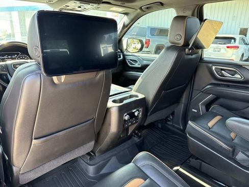 Used 2021 GMC Yukon AT4 w/ AT4 Premium Plus Package image 37