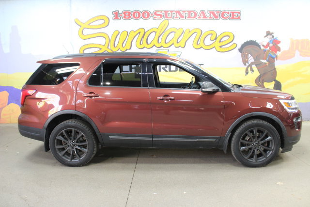 Used 2018 Ford Explorer XLT w/ XLT Appearance Package AWD/4WD image 1