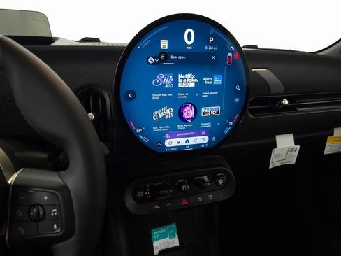 New 2026 MINI Cooper 2-Door Hardtop image 18