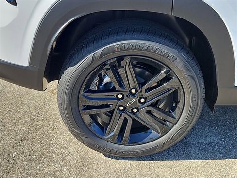 New 2026 Chevrolet Trax ACTIV w/ Driver Confidence Package image 5