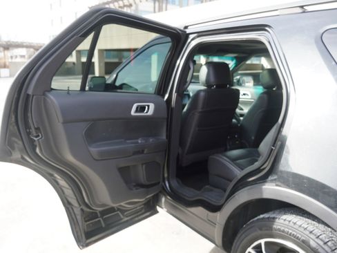 Used 2014 Ford Explorer Sport w/ Equipment Group 401A image 34