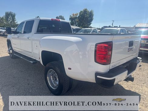 Used 2015 GMC Sierra 3500 Denali w/ Duramax Plus Package image 3