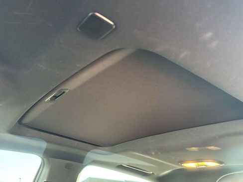 Used 2025 Chevrolet Colorado Z71 w/ Technology Package image 18