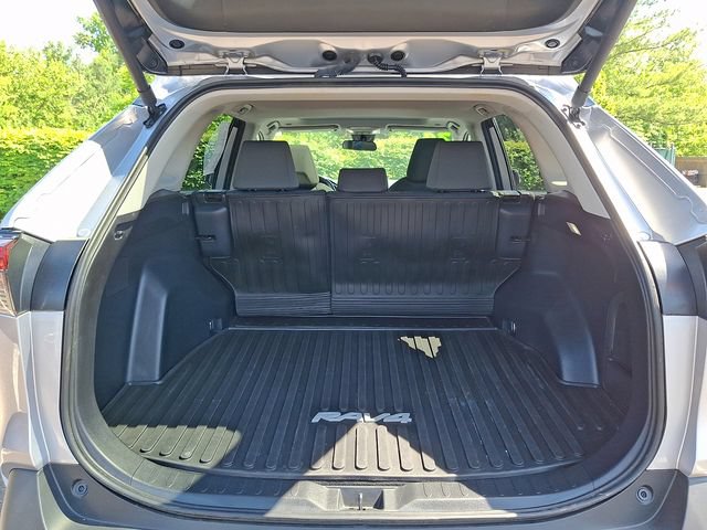 Used 2024 Toyota RAV4 XLE w/ Convenience Package AWD/4WD image 31