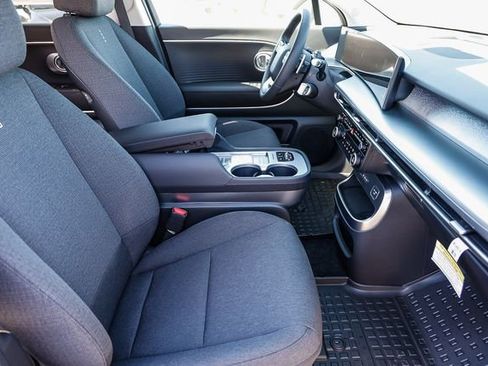 New 2026 Hyundai Ioniq 9 SE AWD/4WD image 19
